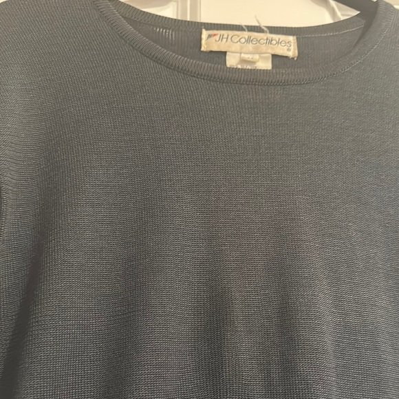 JH Collectibles Women Short Sleeve Tee - Picture 3 of 7